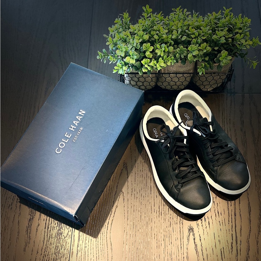 Cole Haan Men's Black and White Sneakers